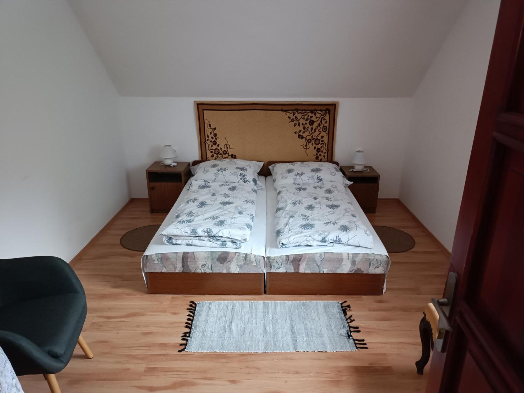 Hotel Hétházpuszta Erdészlak à Isztimér Extérieur photo